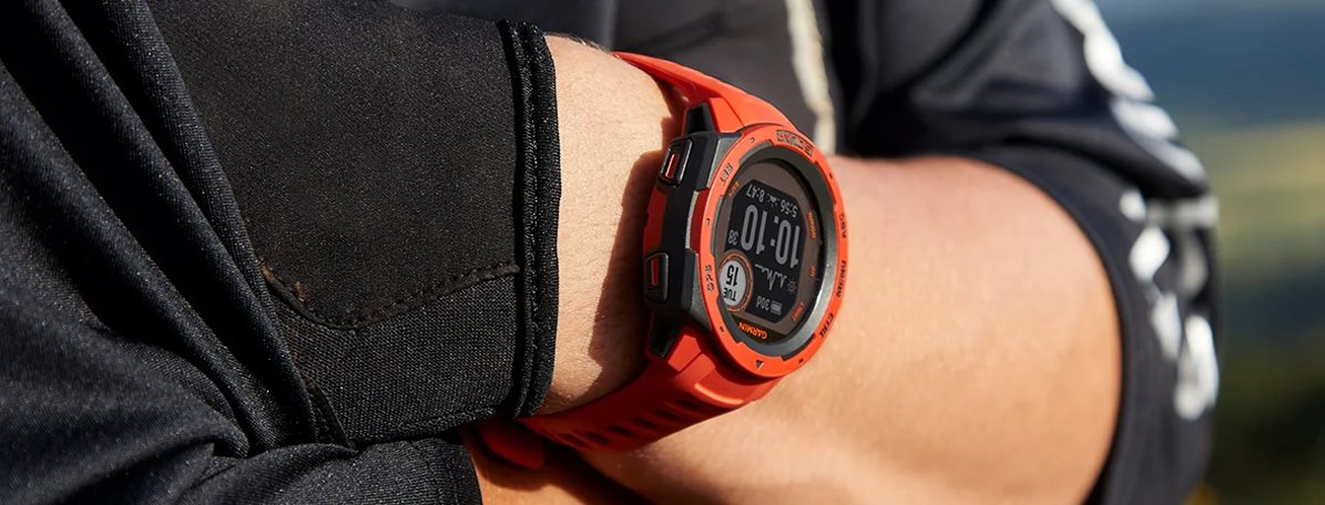 Smarte Outdoor-Uhr Garmin Instinct mit Solarladung