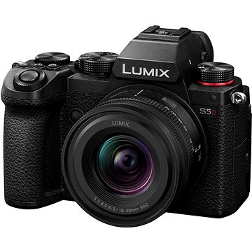 Panasonic Lumix DC-S5D + Lumix S 18-40 mm f/4,5-6,3