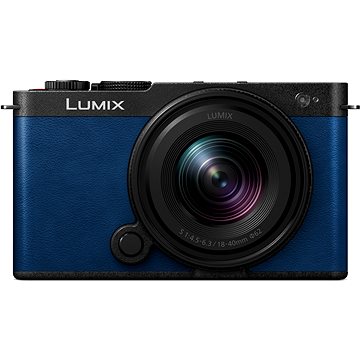 Panasonic Lumix DC-S9 + Lumix S 18-40 mm f/4,5-6,3 blau