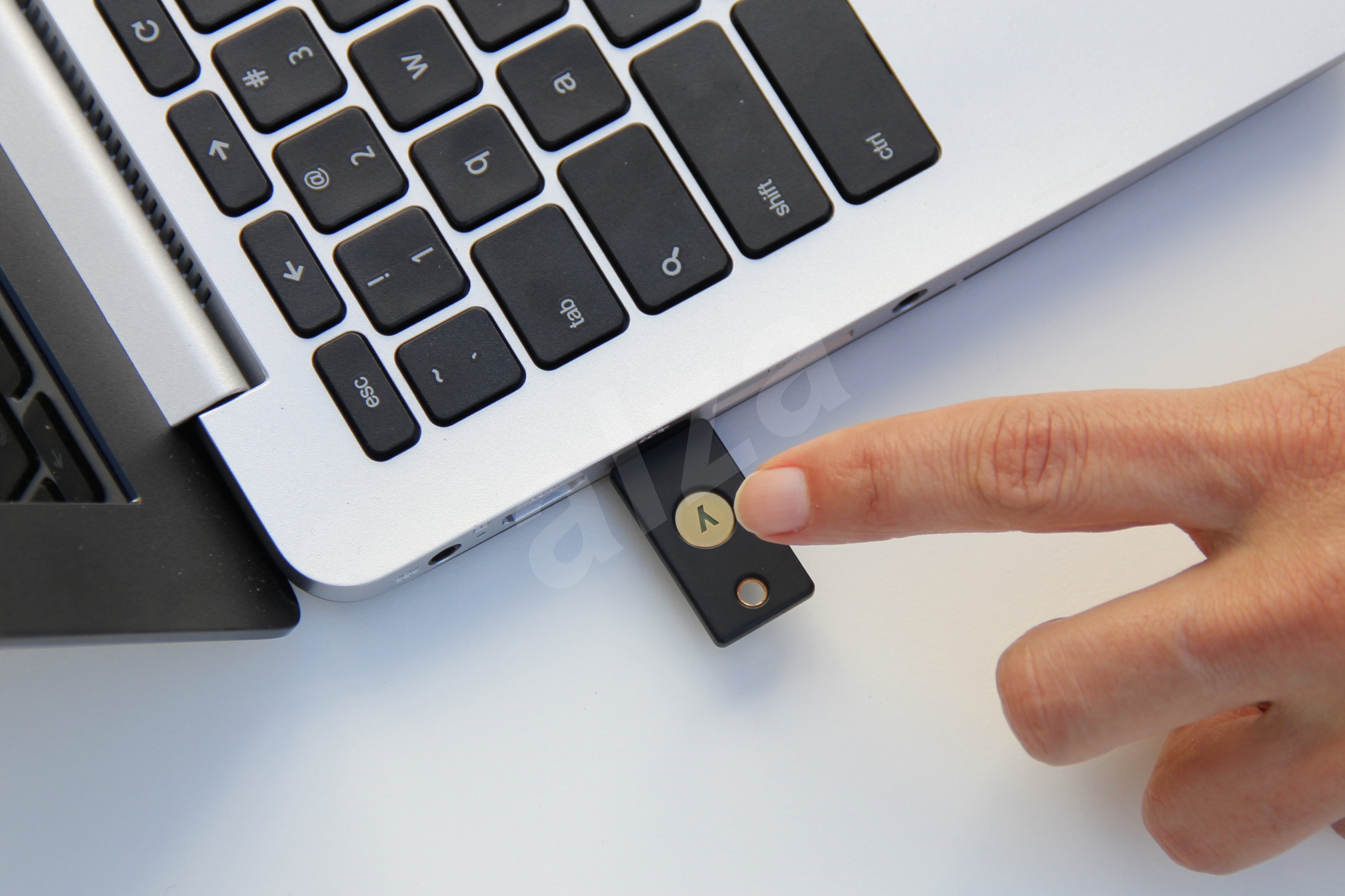 YubiKey 4 HardwareWallet Alza.de